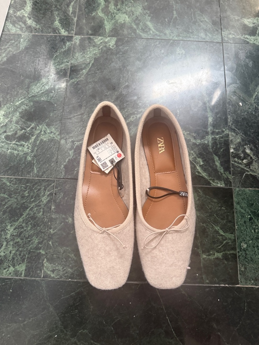 ZARA skimmers!!!